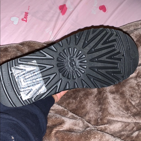 ugh classic slippers - Picture 4 of 8